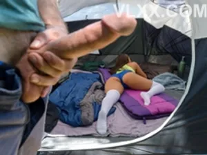 Các anh địt nhẹ thôi người yêu em còn chưa mất trinh